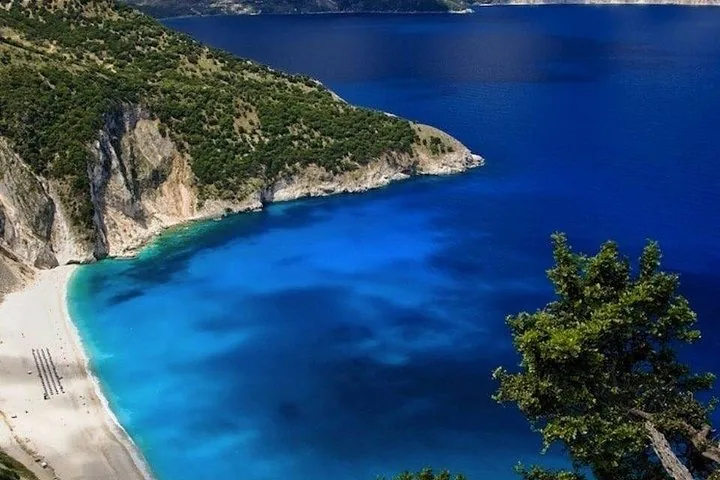 Breathtaking view of Myrtos Beach with its bright turquoise waters.